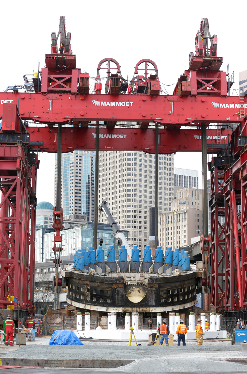 Illustration for article titled The World's Largest Tunneling Machine Is (Finally) Getting RescuedÂ
